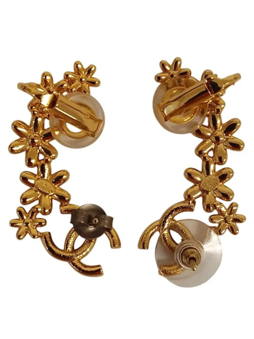 Chanel CC Logo Flower Motif Earrings Gold